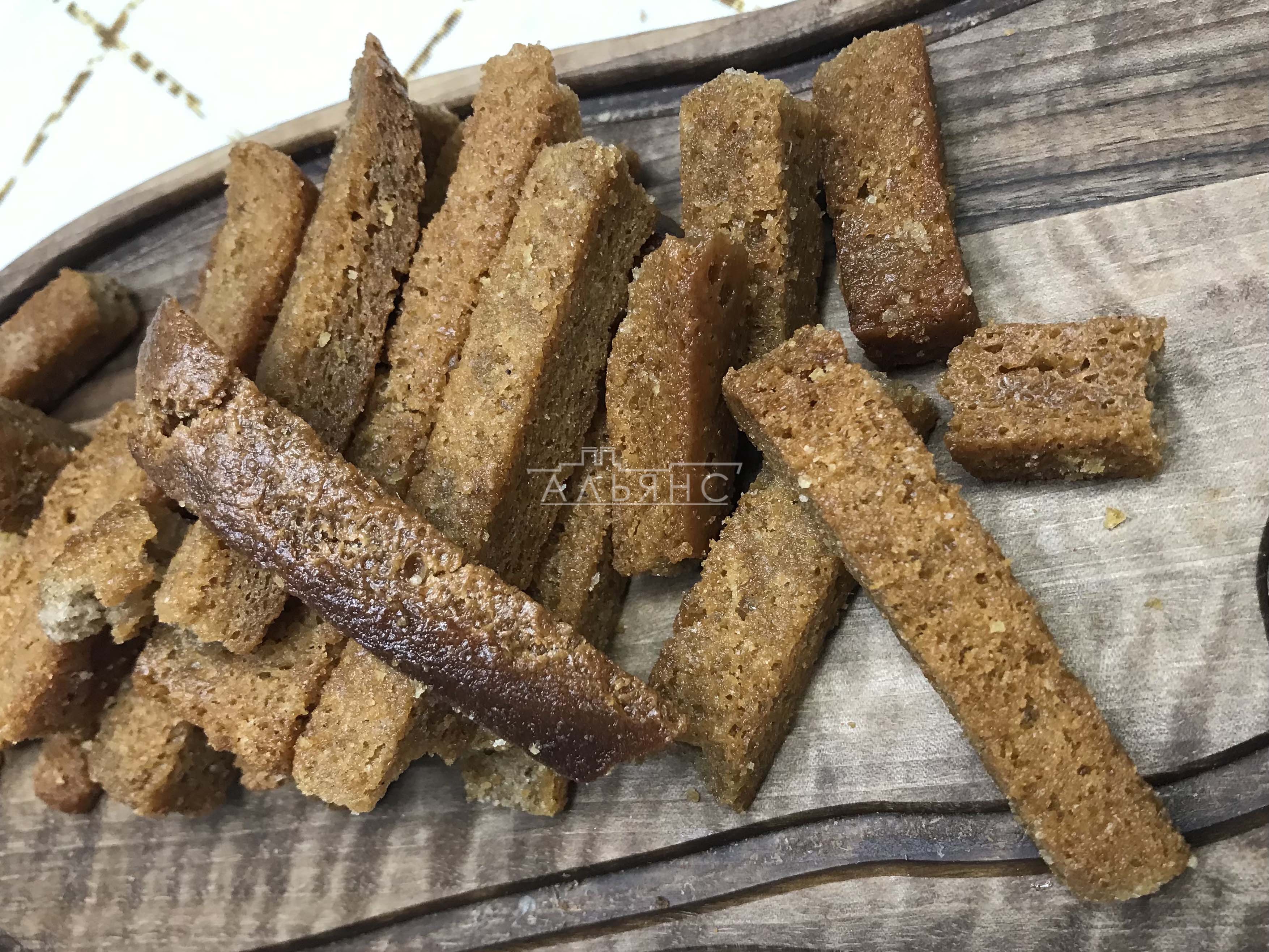 Деревенские гренки с чесноком в Дзержинском