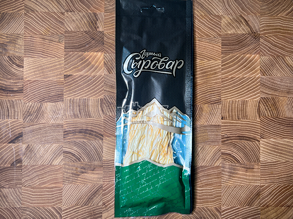 Сыр 60 гр ГОРНЫЙ СЫРОВАР (Паутинка копчёная) в Дзержинском