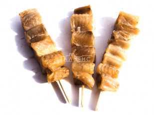 Кукурузные шарики со вкусом сыра: Шашлычок из сома холодного копчения